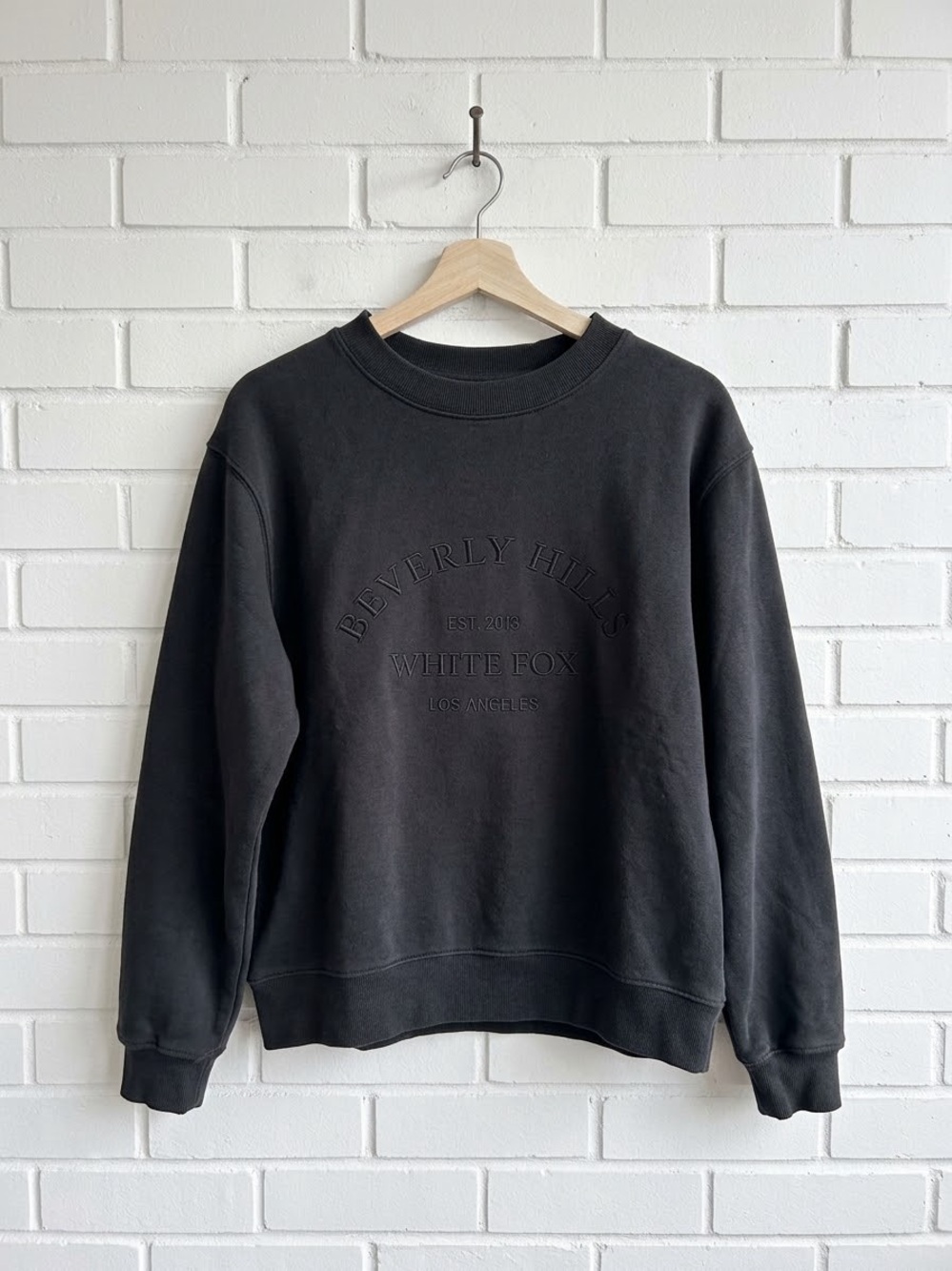 White Fox Boutique Beverly Hills Crewneck Sweatshirt Black Size S/M